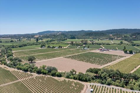 1558 Magnolia Drive Healdsburg CA 95448