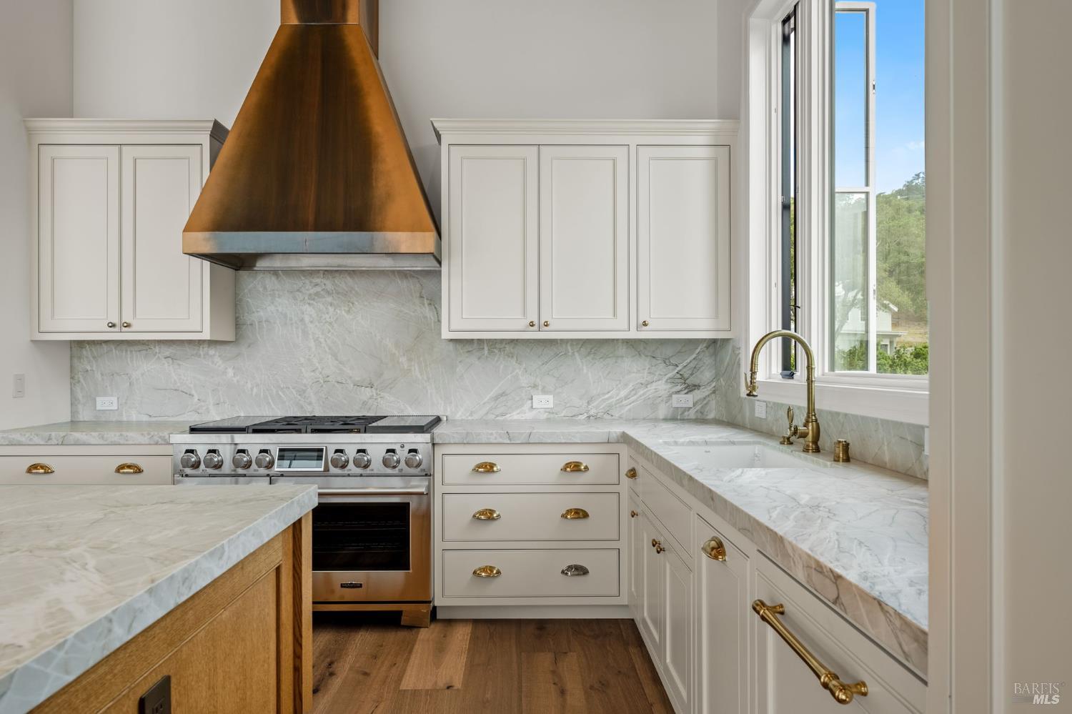 2509 Madrona Avenue St. Helena CA 94574