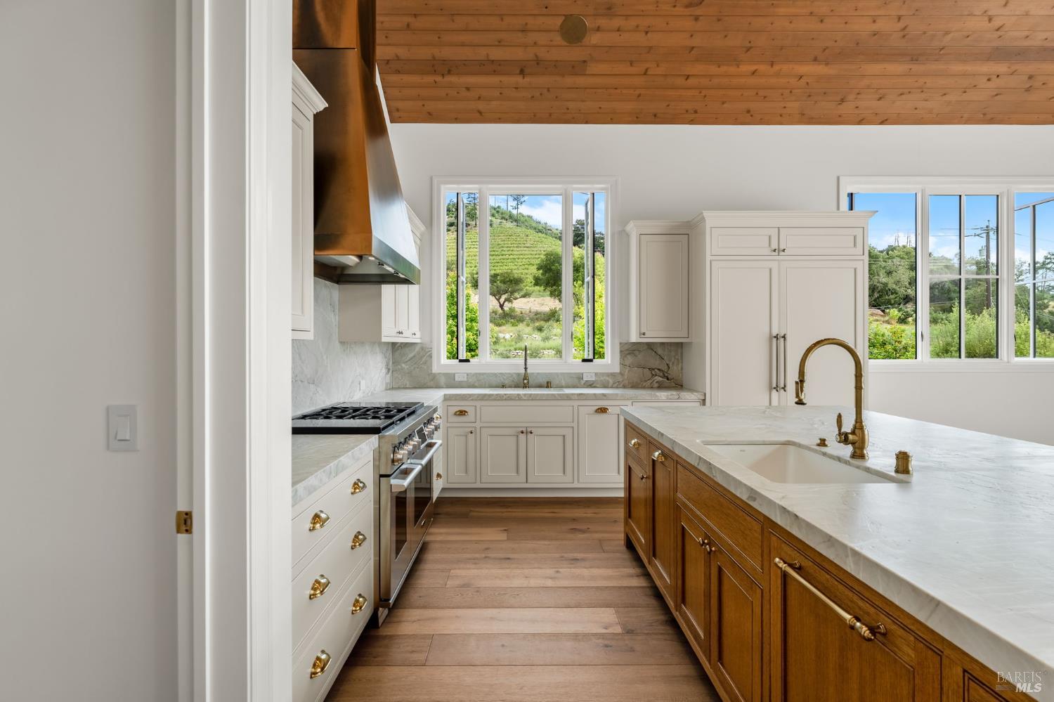 2509 Madrona Avenue St. Helena CA 94574