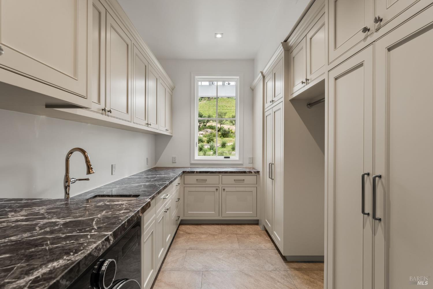 2509 Madrona Avenue St. Helena CA 94574