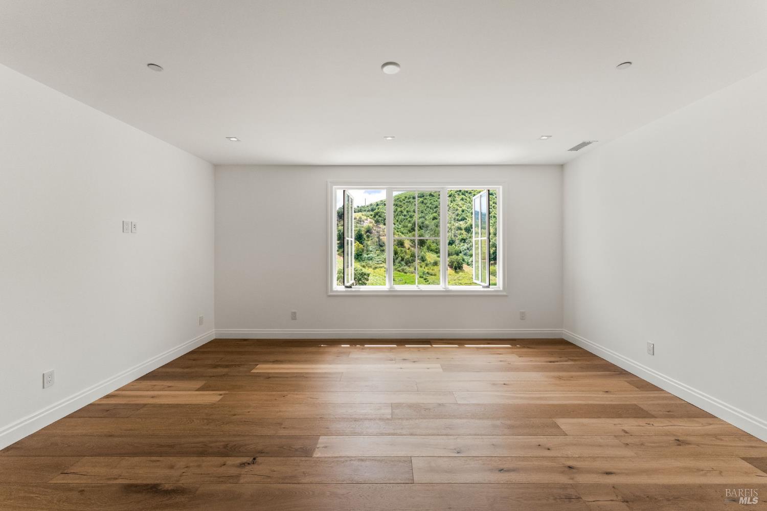 2509 Madrona Avenue St. Helena CA 94574