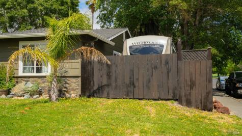 4682 Flax Court Rohnert Park CA 94928