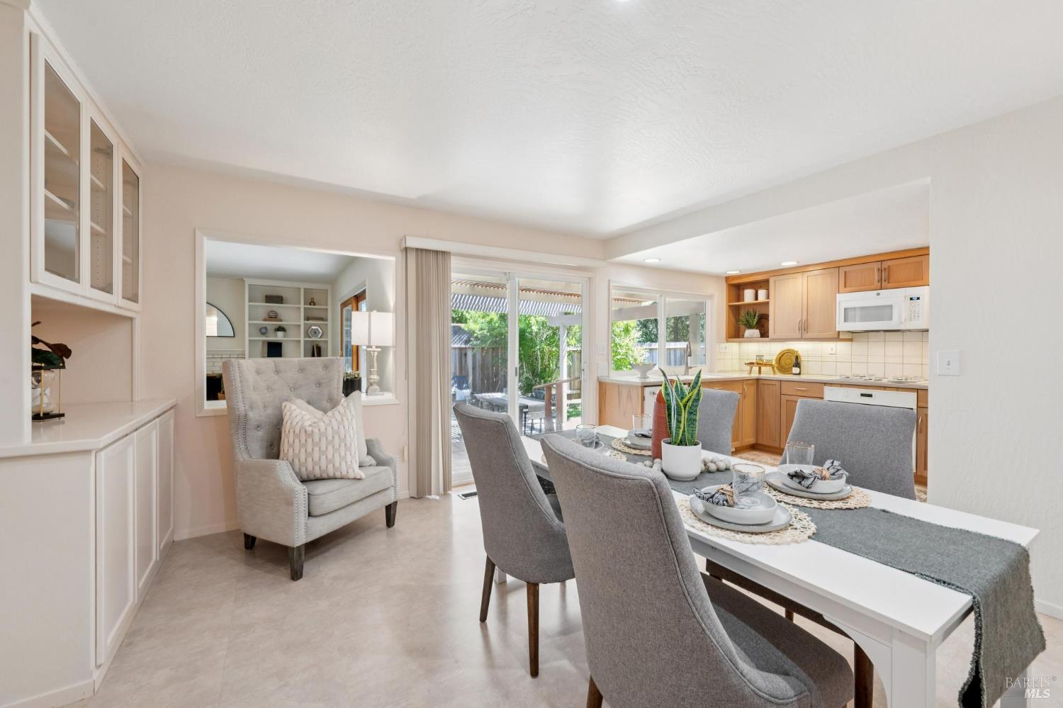 1886 Neotomas Avenue Santa Rosa CA 95405