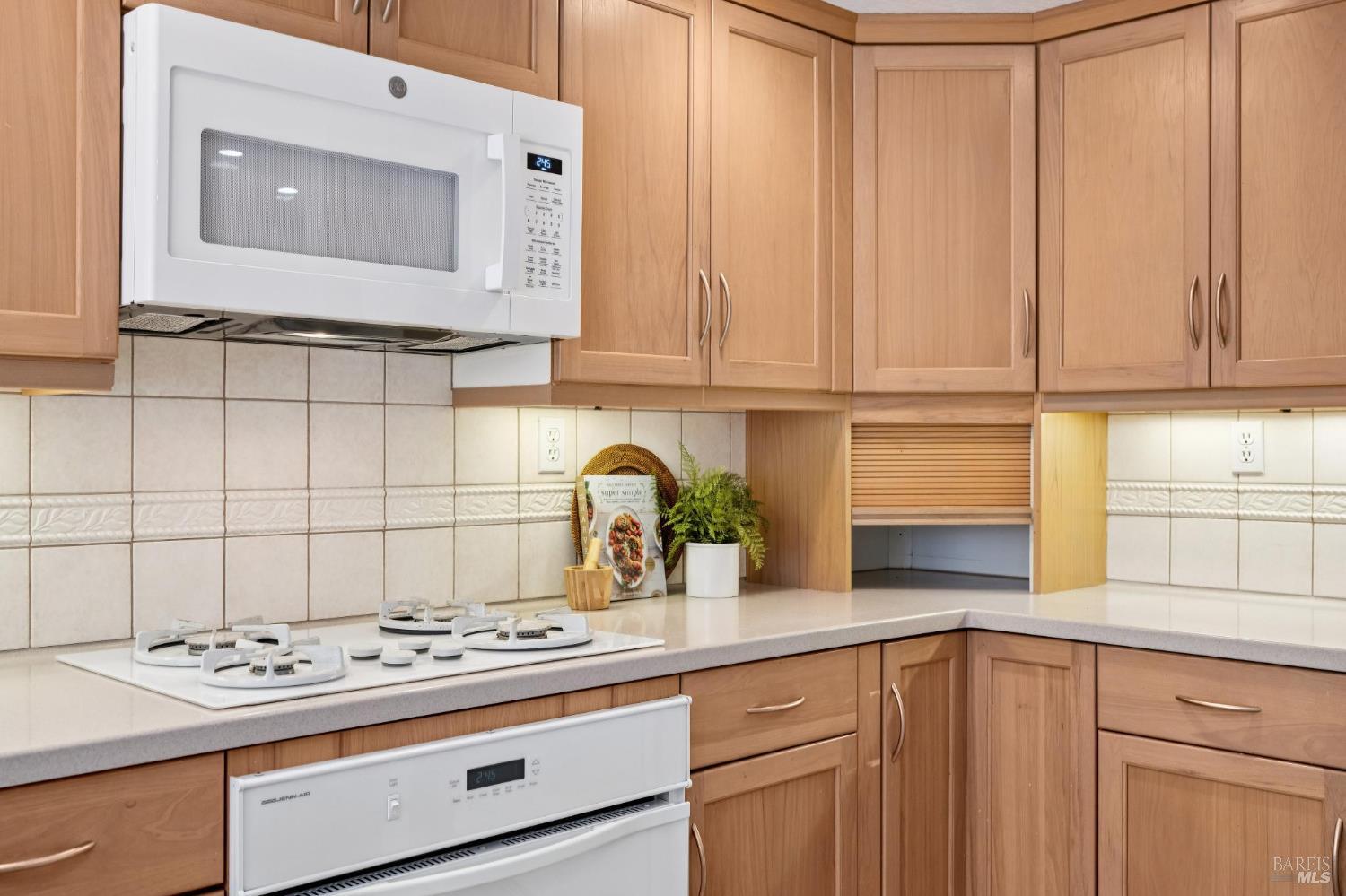 1886 Neotomas Avenue Santa Rosa CA 95405