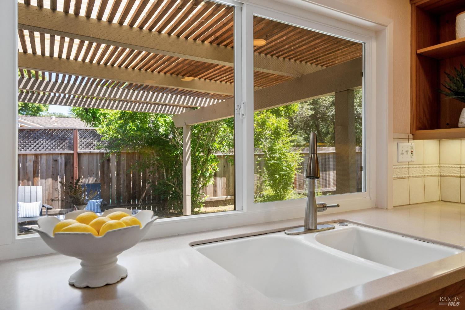 1886 Neotomas Avenue Santa Rosa CA 95405