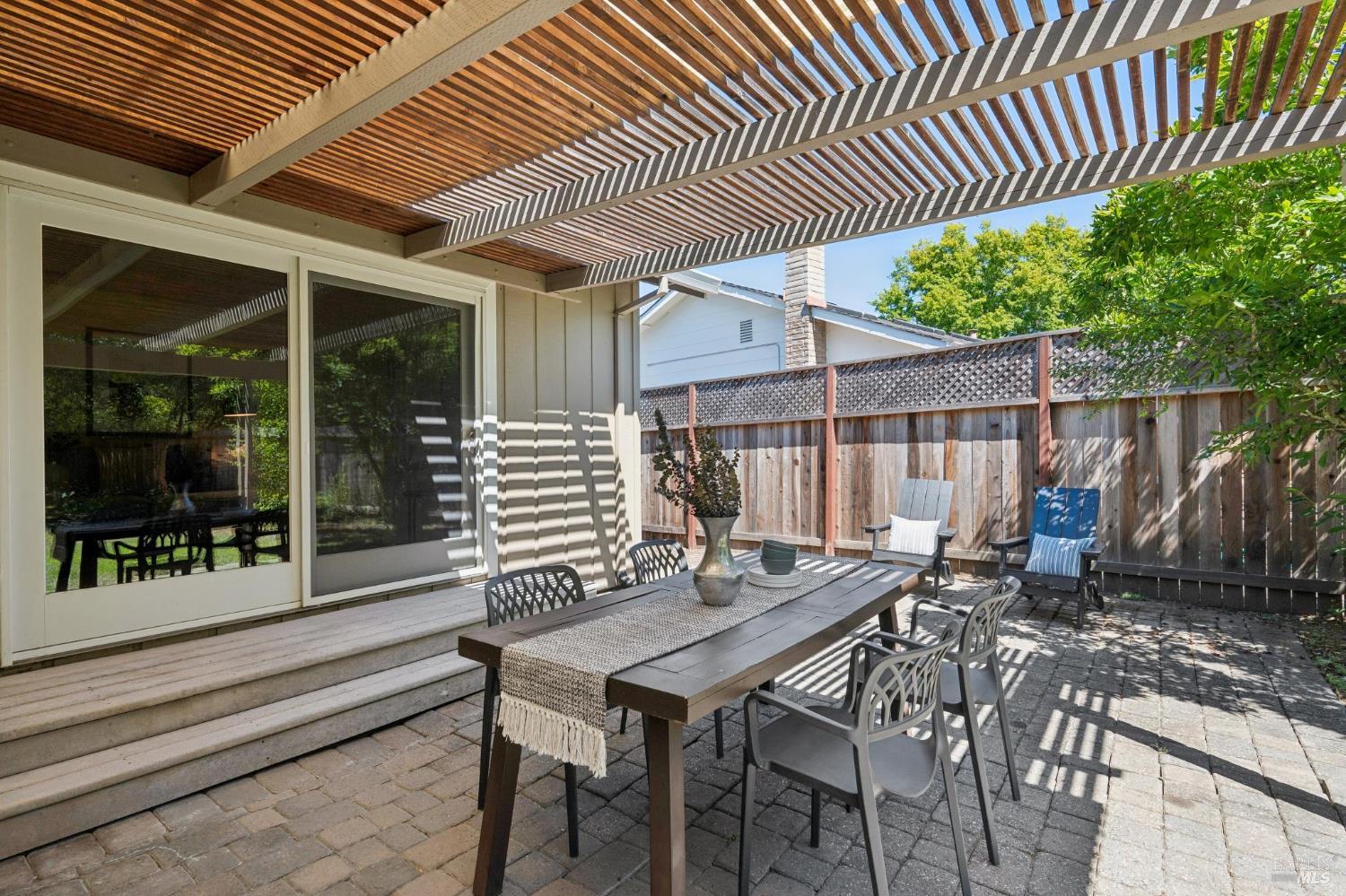 1886 Neotomas Avenue Santa Rosa CA 95405