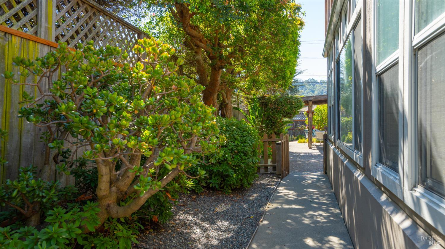 4 Teakwood Court San Rafael CA 94901