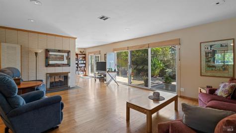 4 Teakwood Court San Rafael CA 94901