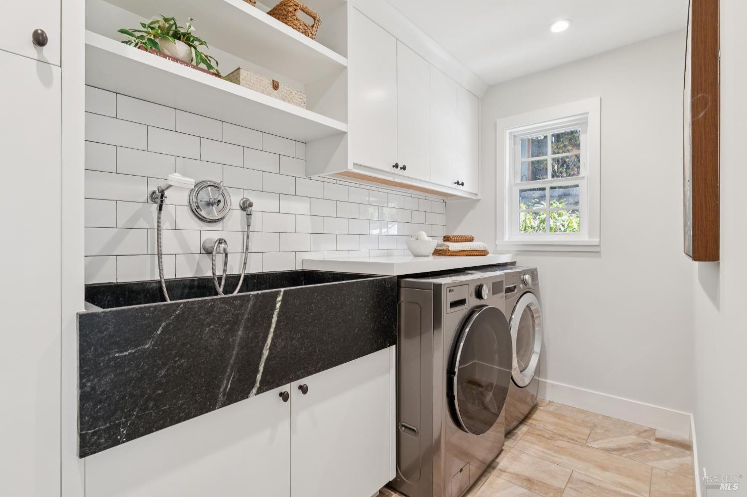 1407 Casa Buena Drive Corte Madera CA 94925