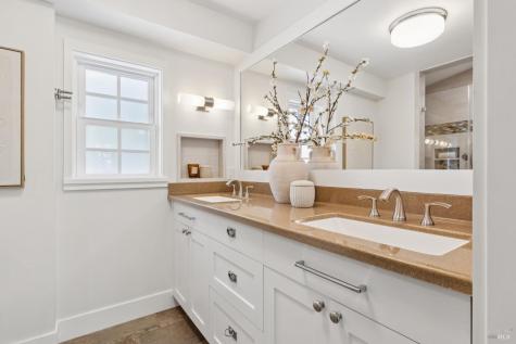 1407 Casa Buena Drive Corte Madera CA 94925