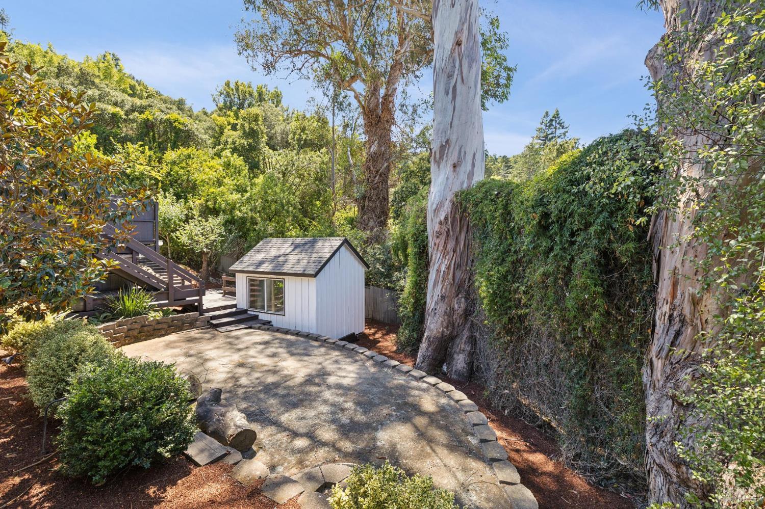 1407 Casa Buena Drive Corte Madera CA 94925