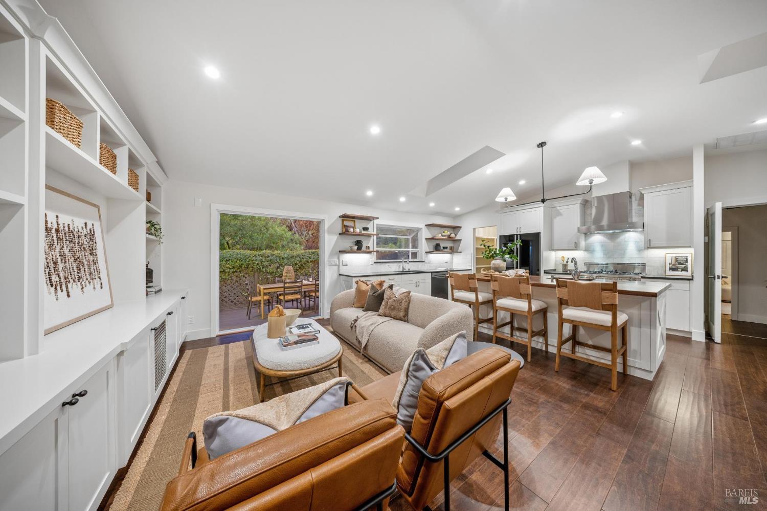 1407 Casa Buena Drive Corte Madera CA 94925