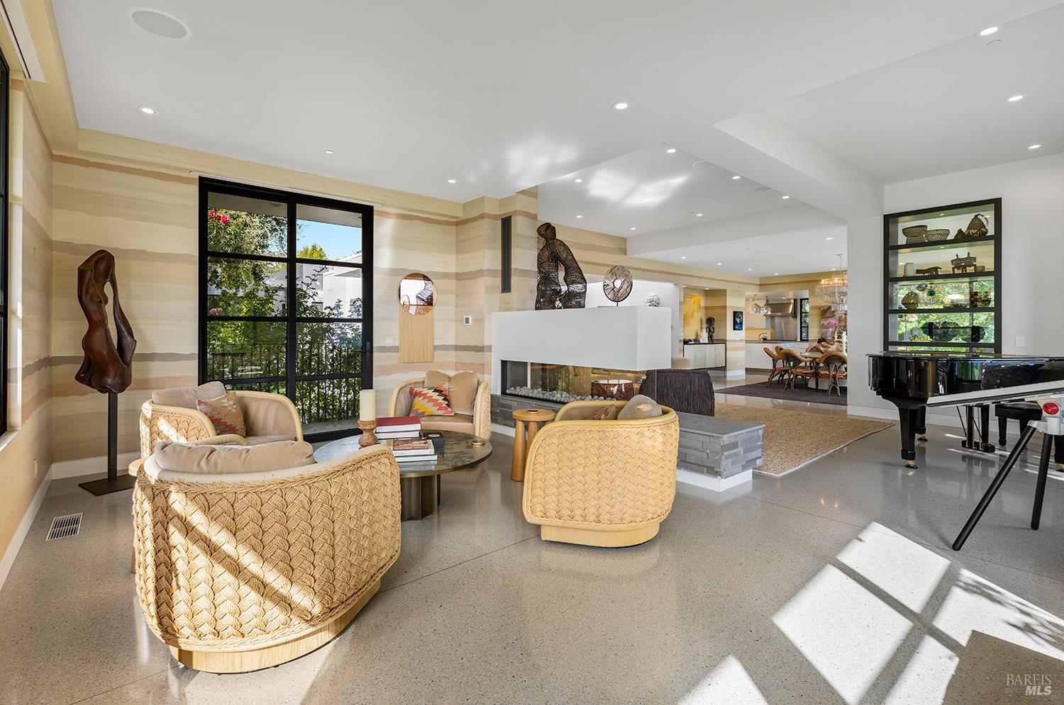 6677-6697 Westside Road Healdsburg CA 95448