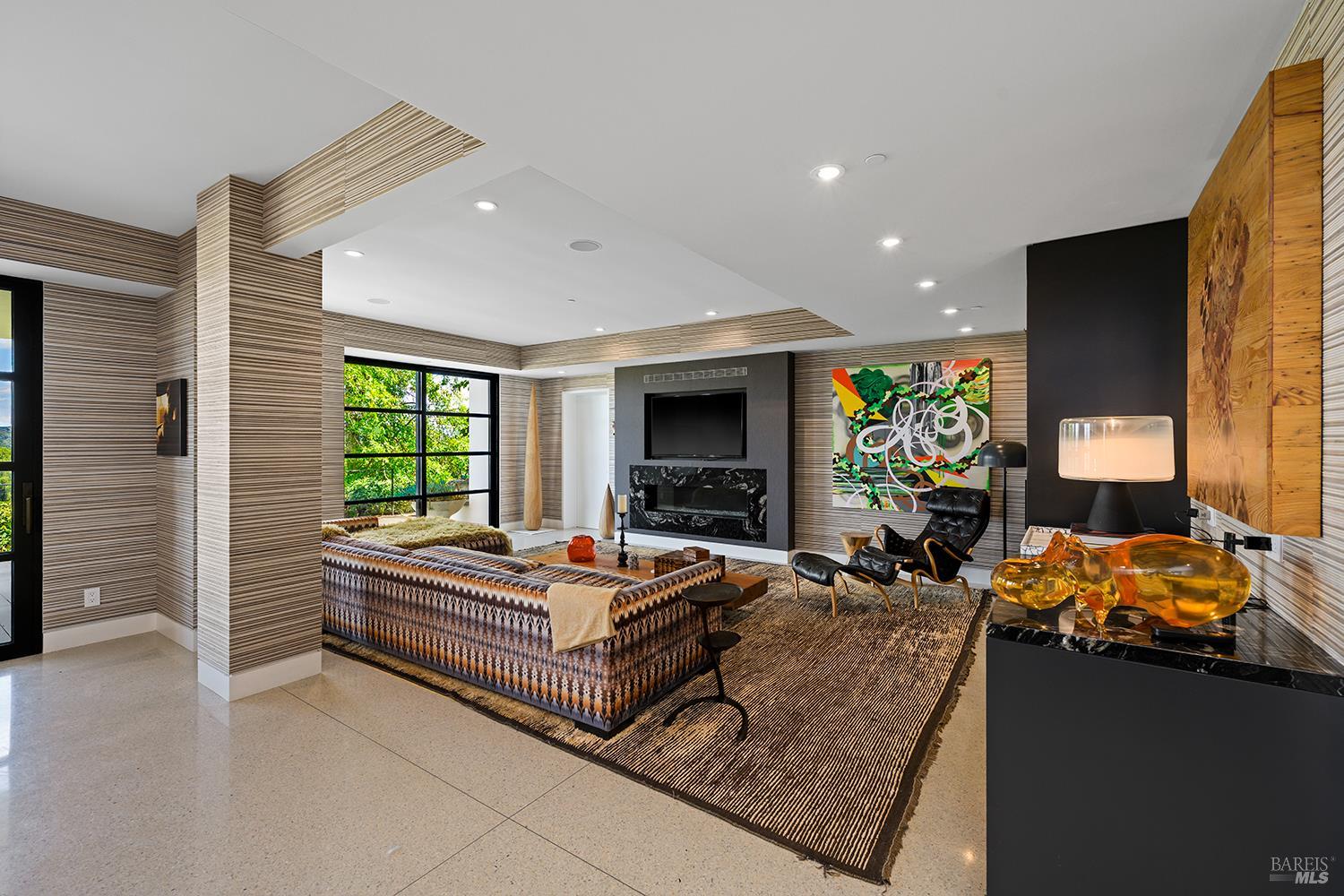 6677-6697 Westside Road Healdsburg CA 95448