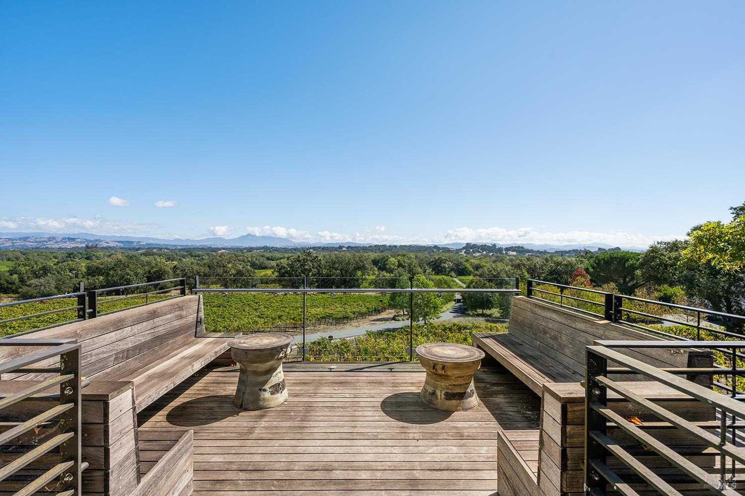 6677-6697 Westside Road Healdsburg CA 95448