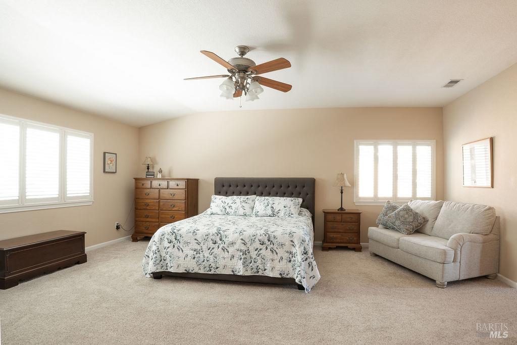 918 Shadow Tree Court Vacaville CA 95687