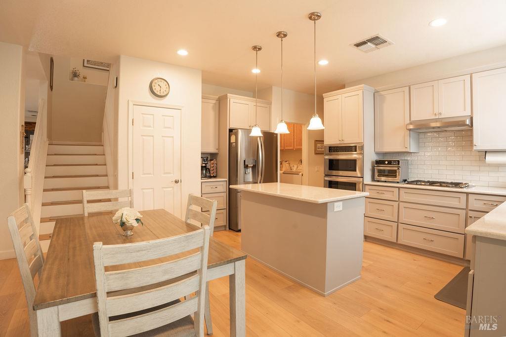 918 Shadow Tree Court Vacaville CA 95687