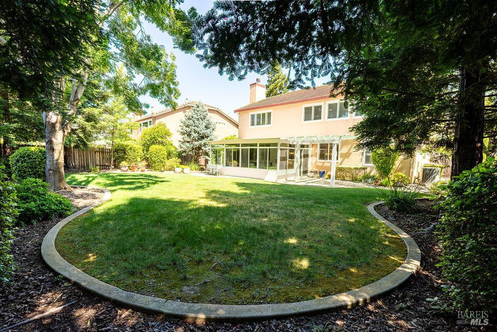 918 Shadow Tree Court Vacaville CA 95687
