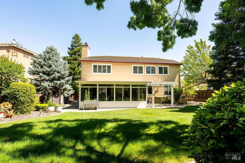 918 Shadow Tree Court Vacaville CA 95687