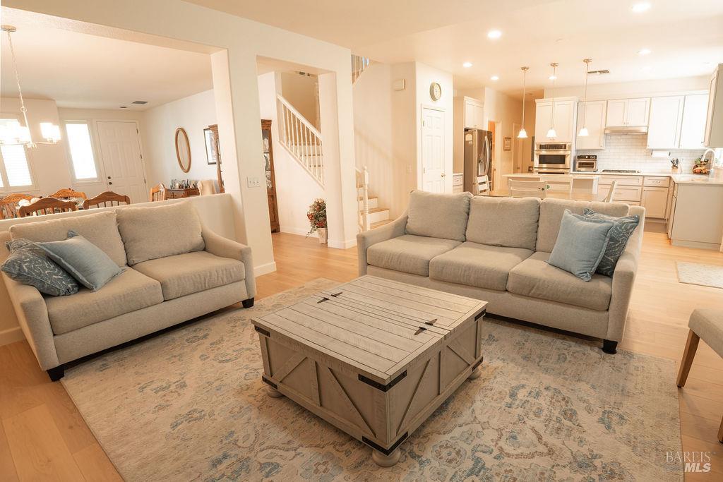 918 Shadow Tree Court Vacaville CA 95687