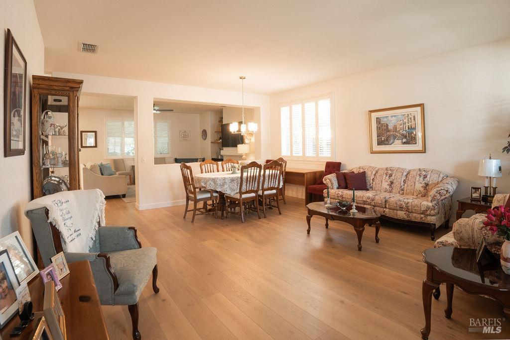 918 Shadow Tree Court Vacaville CA 95687