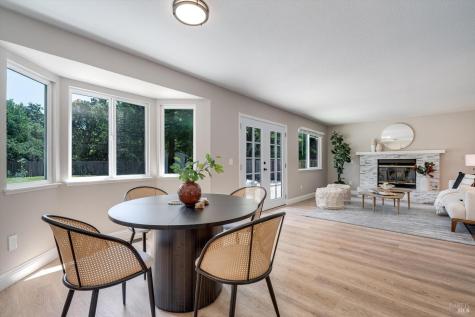 9663 Lakewood Drive Windsor CA 95492