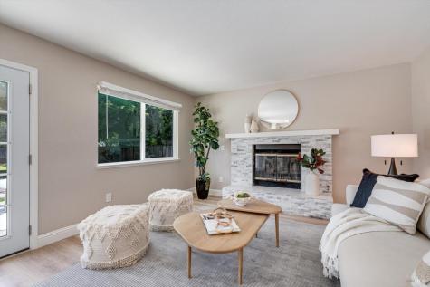 9663 Lakewood Drive Windsor CA 95492