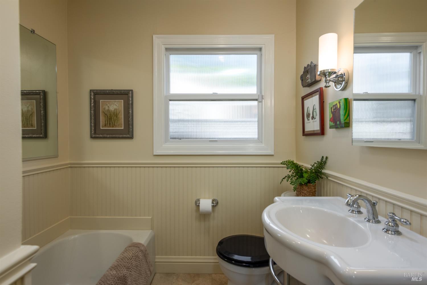 556 Alderbrook Drive Santa Rosa CA 95405