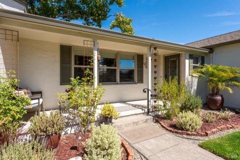 556 Alderbrook Drive Santa Rosa CA 95405