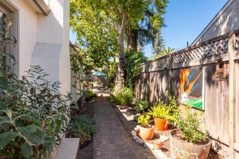 556 Alderbrook Drive Santa Rosa CA 95405