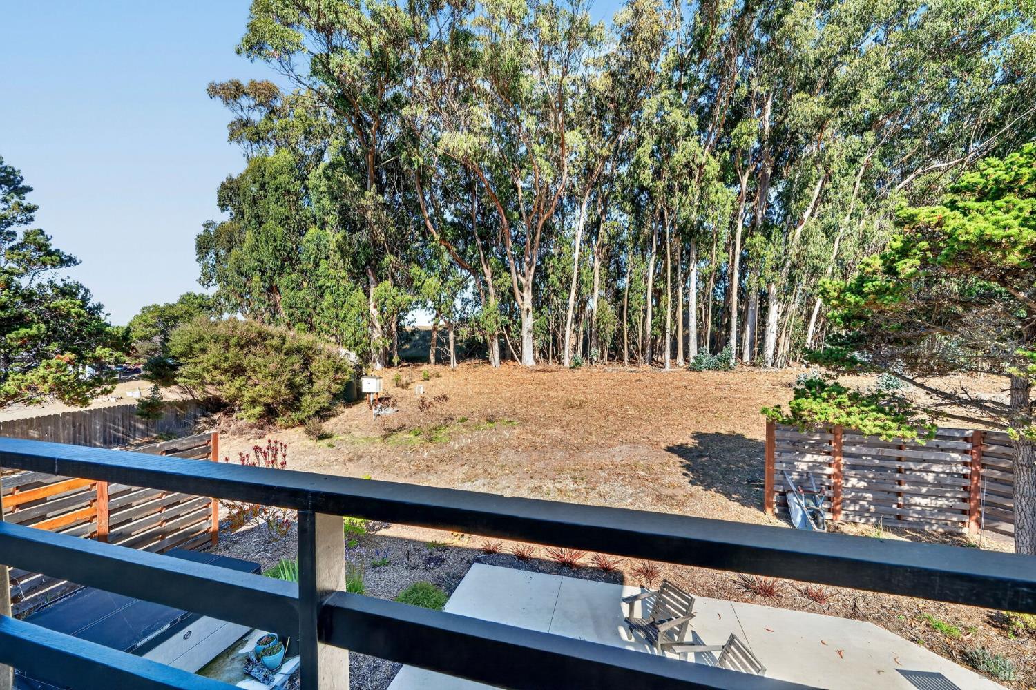 25121 Ward Avenue Fort Bragg CA 95437