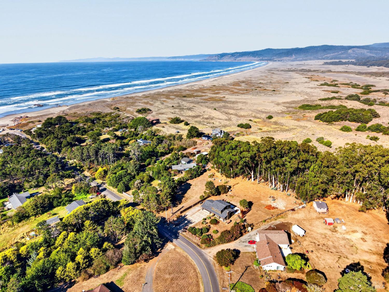 25121 Ward Avenue Fort Bragg CA 95437