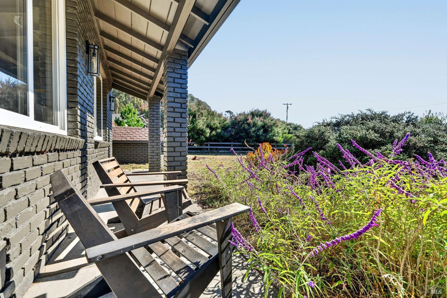 25121 Ward Avenue Fort Bragg CA 95437