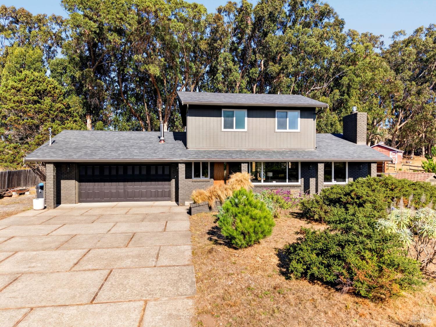 25121 Ward Avenue Fort Bragg CA 95437