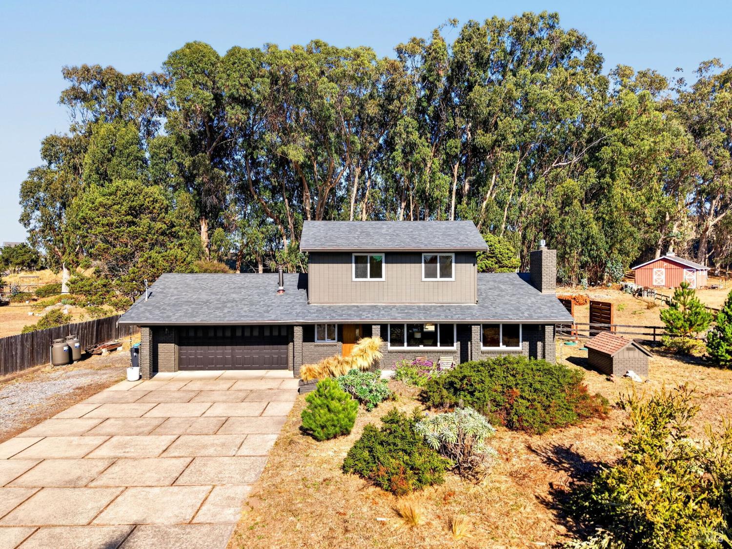 25121 Ward Avenue Fort Bragg CA 95437