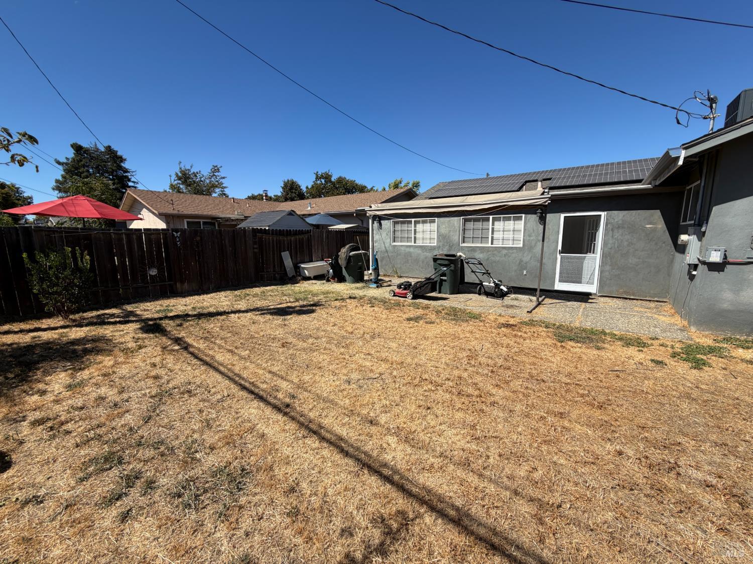 525 Sierra Drive Dixon CA 95620