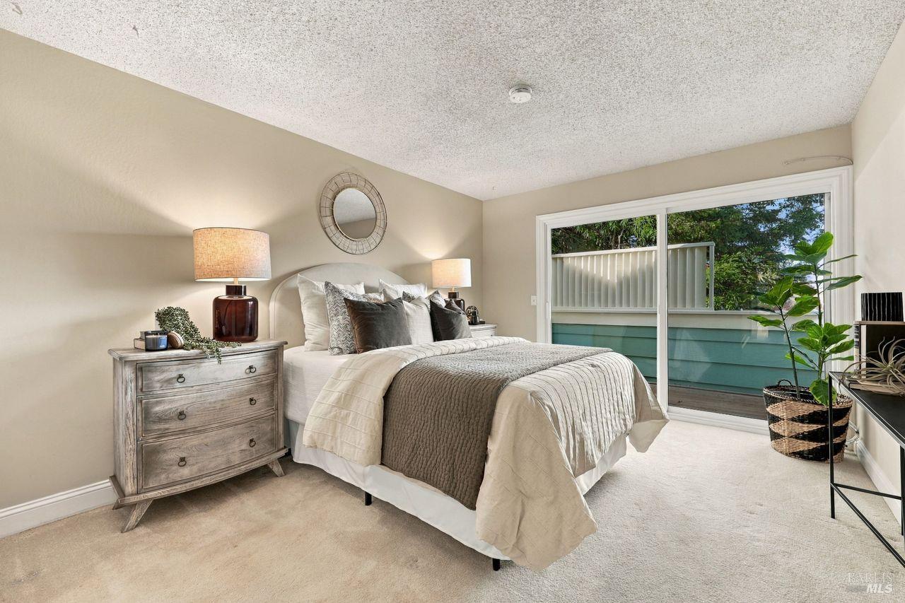 2313 Avenida De Las Brisas Santa Rosa CA 95405