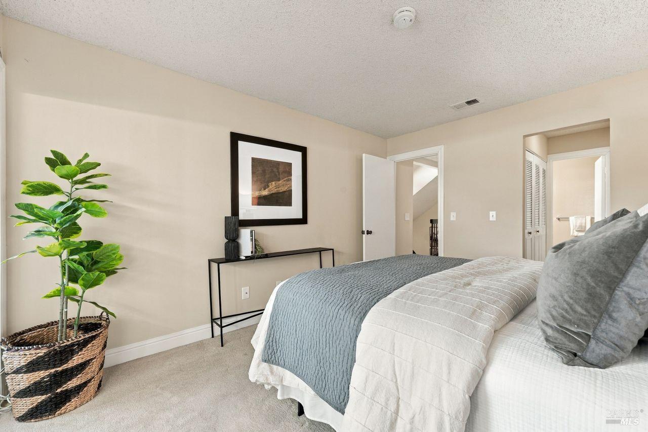 2313 Avenida De Las Brisas Santa Rosa CA 95405