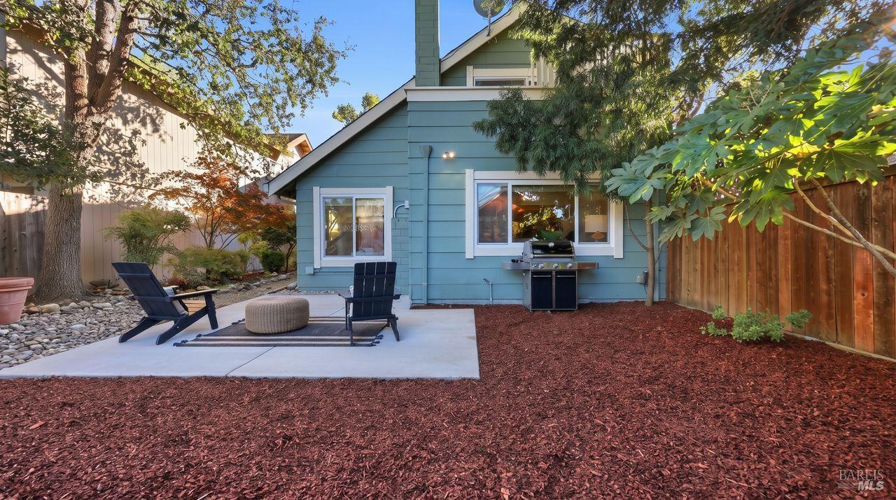 2313 Avenida De Las Brisas Santa Rosa CA 95405