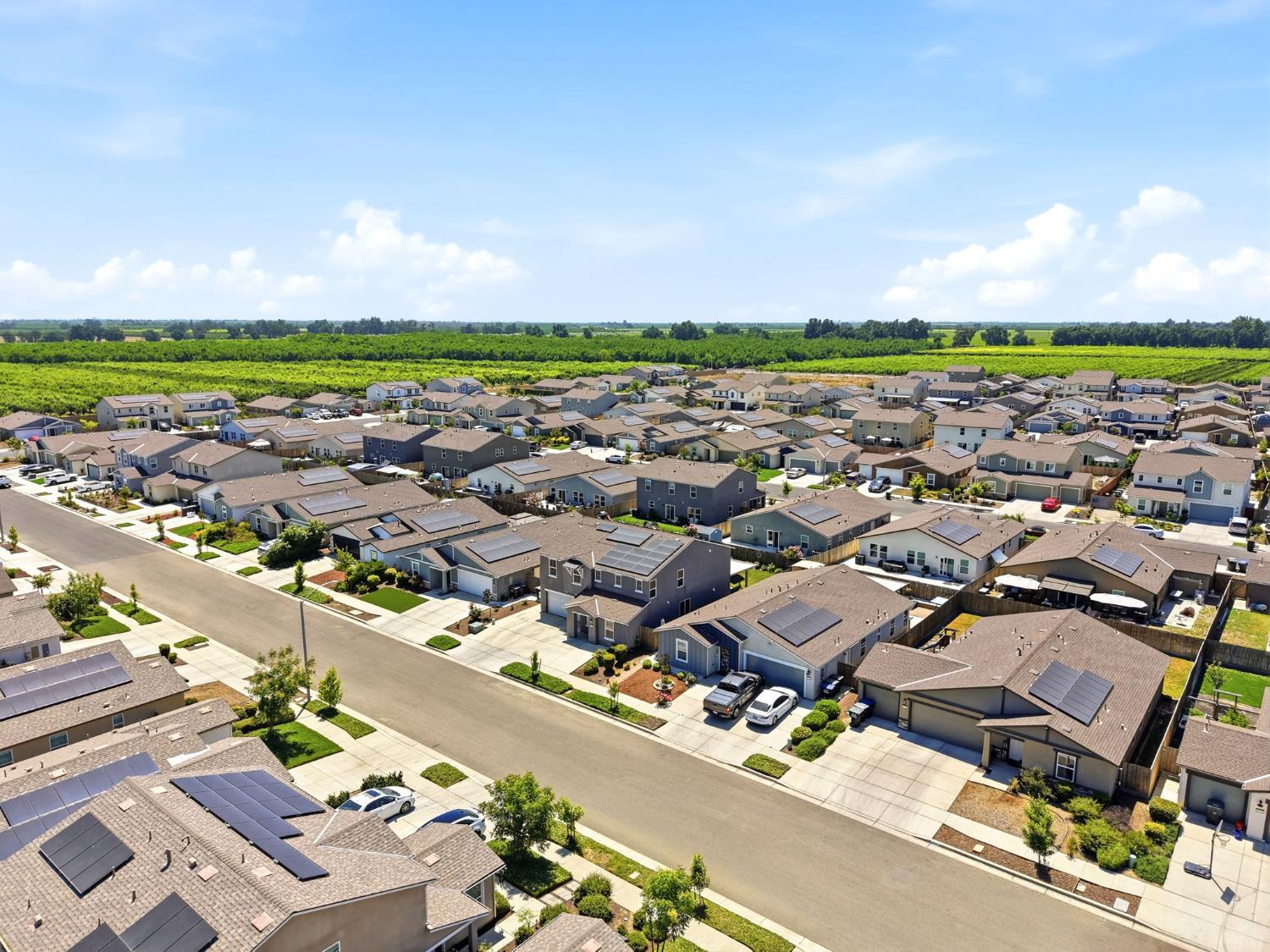1033 E Loyola Visalia CA 93292