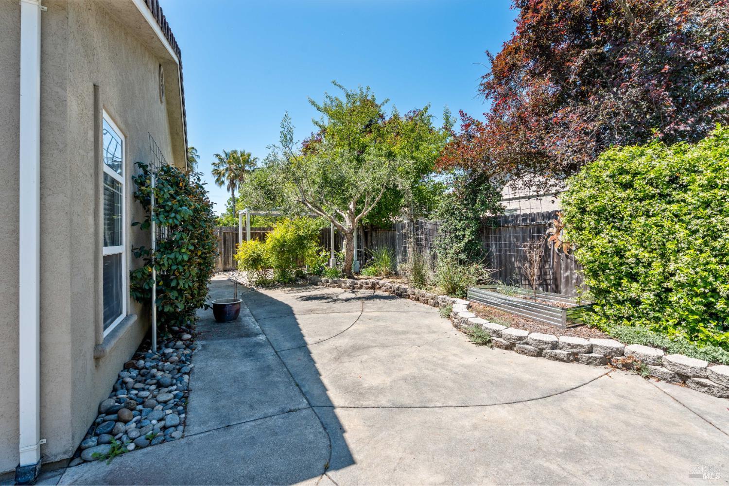 474 Briarwood Drive Ukiah CA 95482