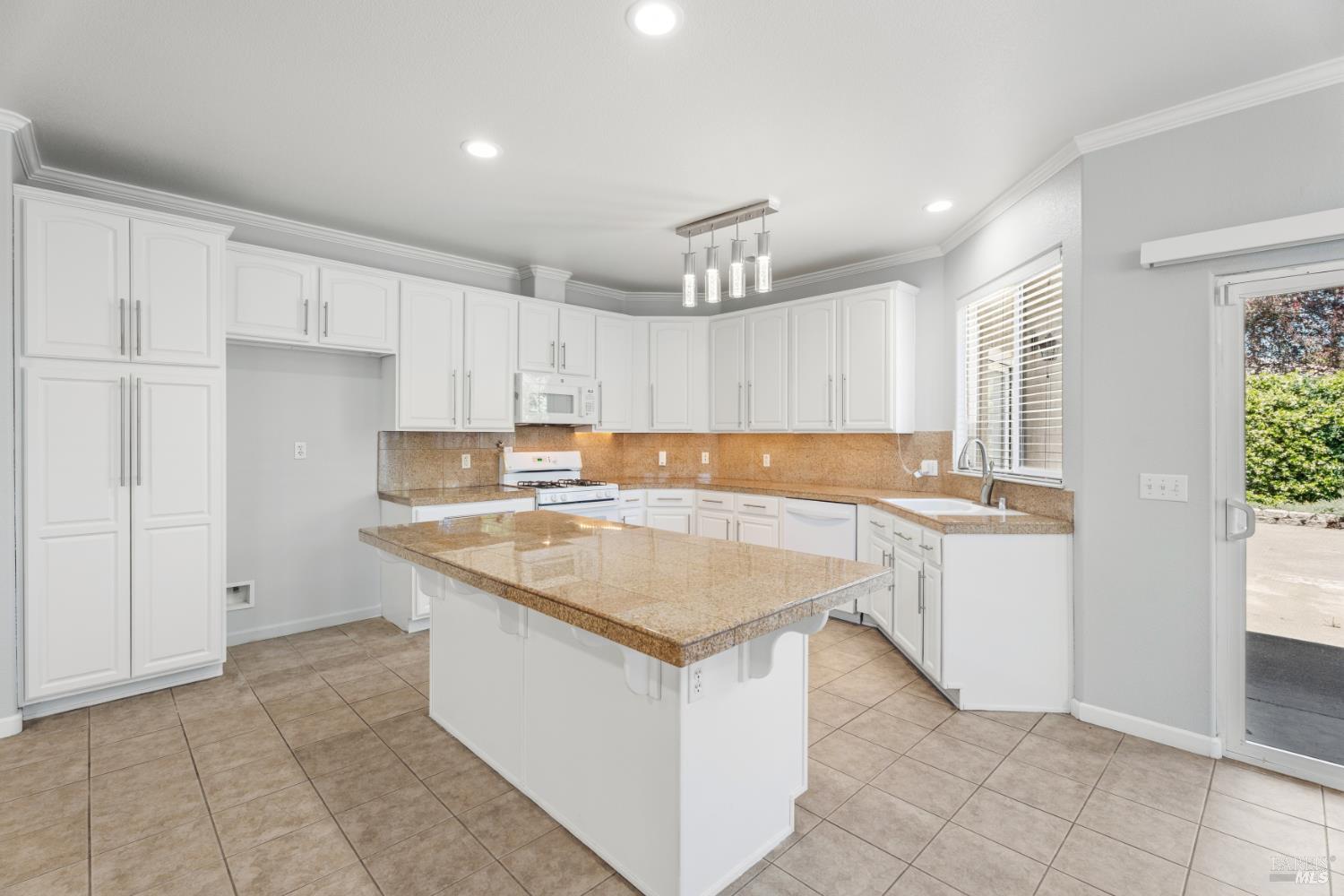 474 Briarwood Drive Ukiah CA 95482