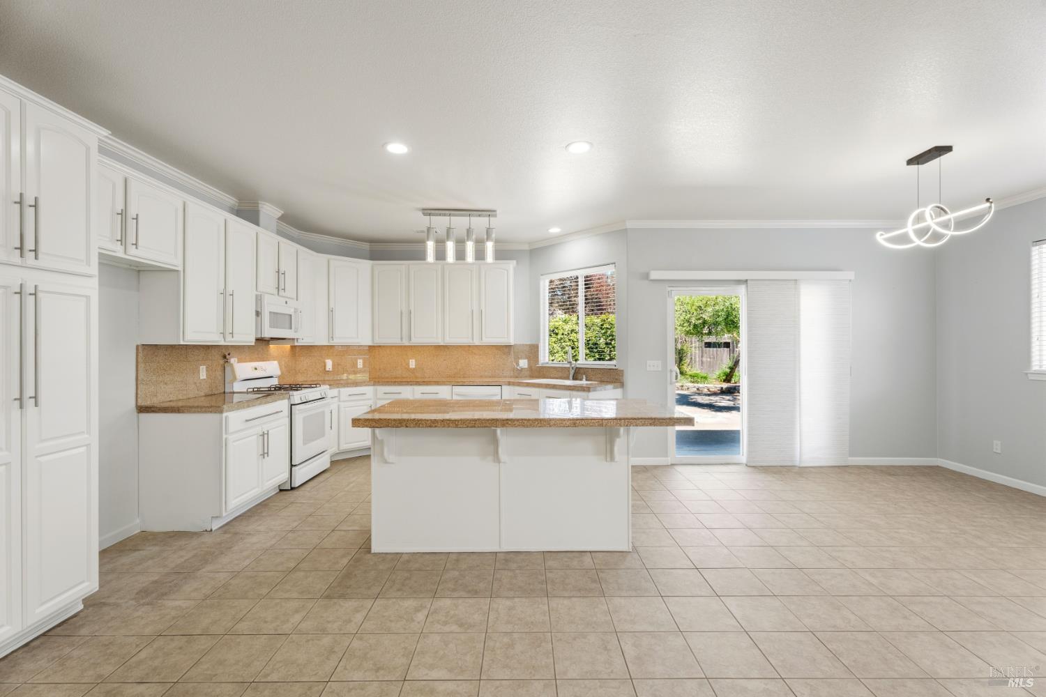 474 Briarwood Drive Ukiah CA 95482