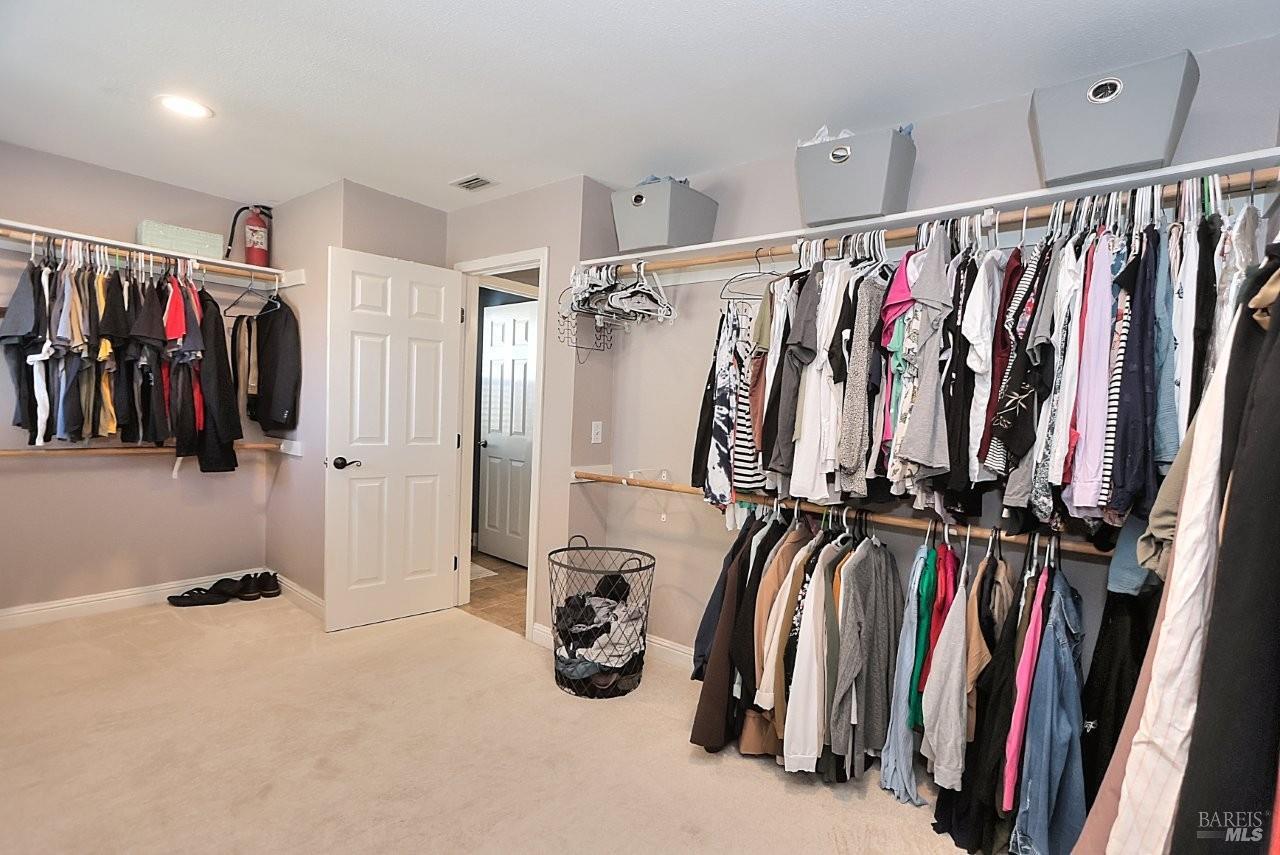 918 Fallsgrove Way Vacaville CA 95687
