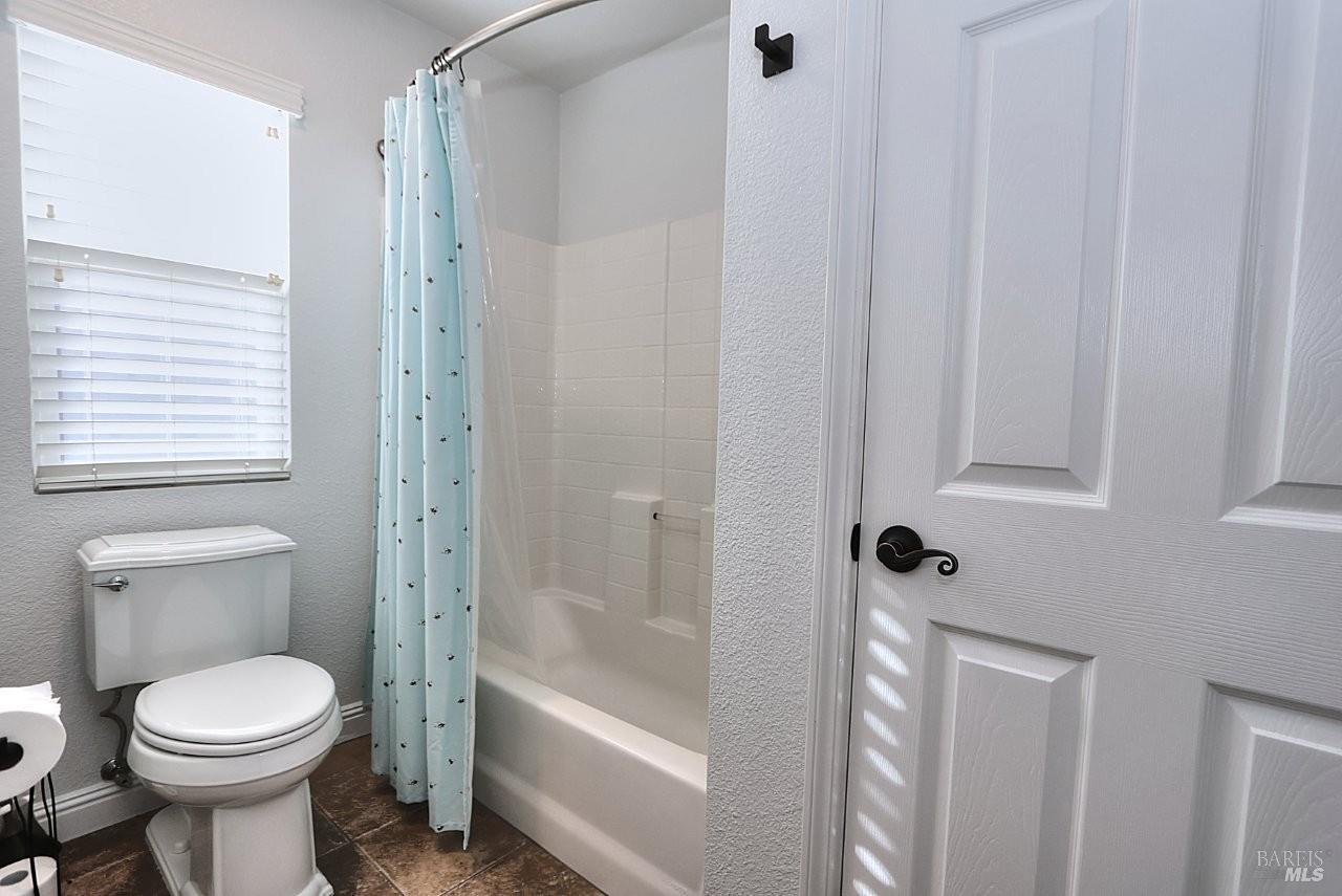 918 Fallsgrove Way Vacaville CA 95687