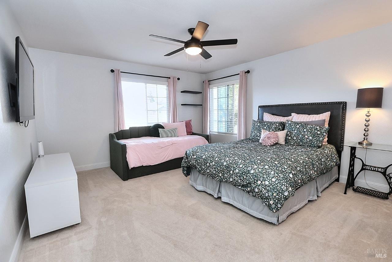 918 Fallsgrove Way Vacaville CA 95687