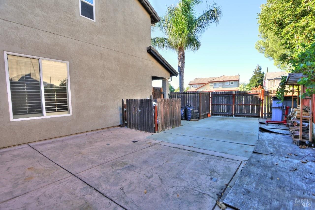 918 Fallsgrove Way Vacaville CA 95687