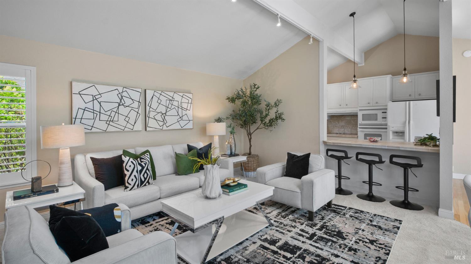 4 Mendocino Lane Novato CA 94947