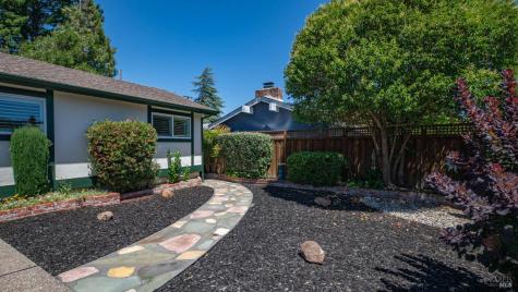 4 Mendocino Lane Novato CA 94947