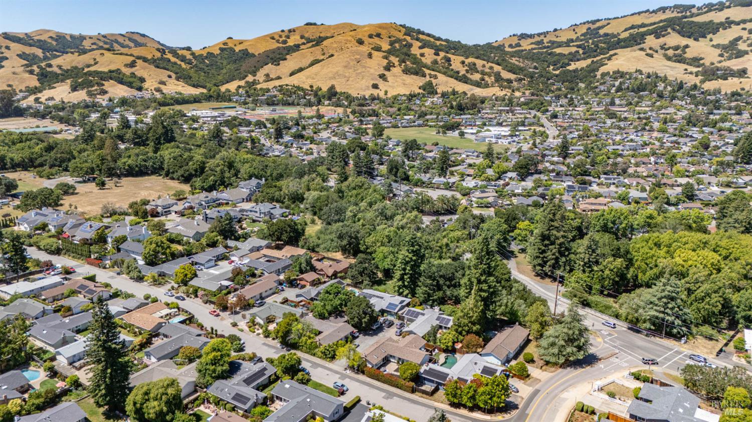 4 Mendocino Lane Novato CA 94947